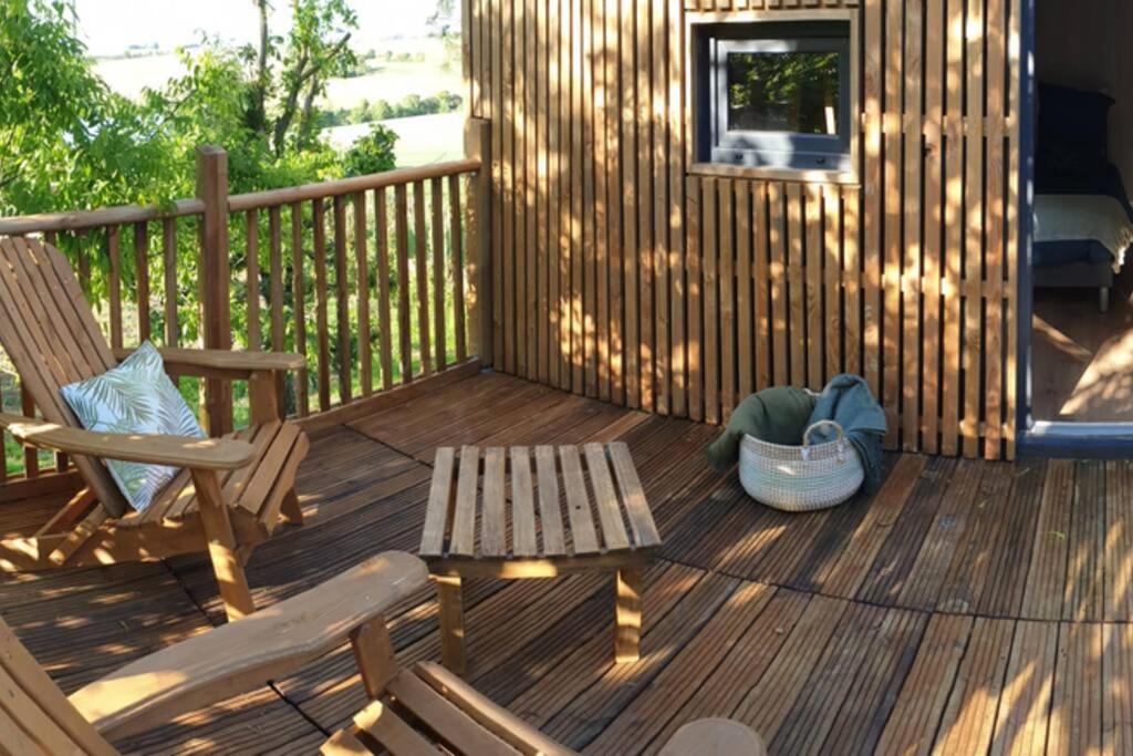 Aurade Chalet De Charme Avec Piscineヴィラ エクステリア 写真